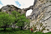 52 Arco di Pegherolo (1680 m), l'arco nella roccia 